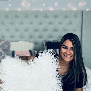 Meet your Posher, Mirayda